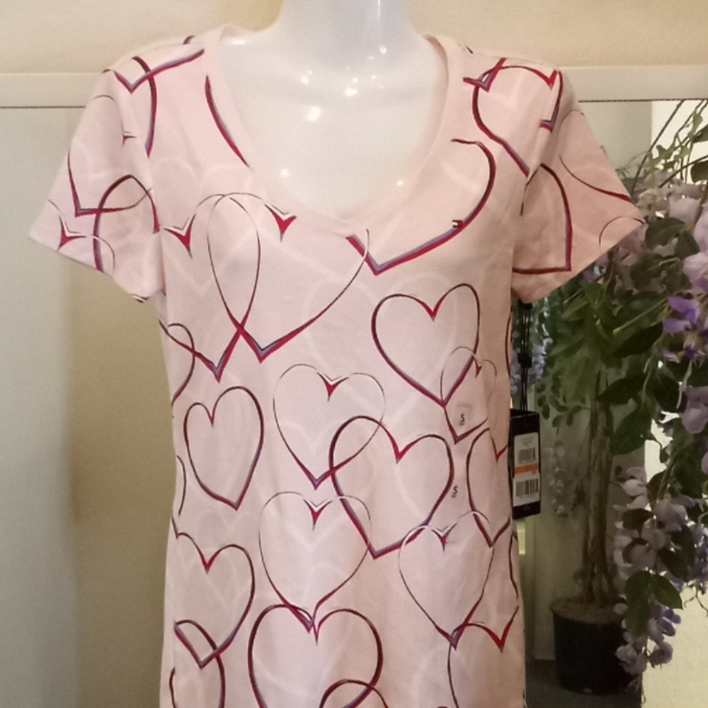 Tommy Hilfiger V Neck Heart Printed T-shirt …